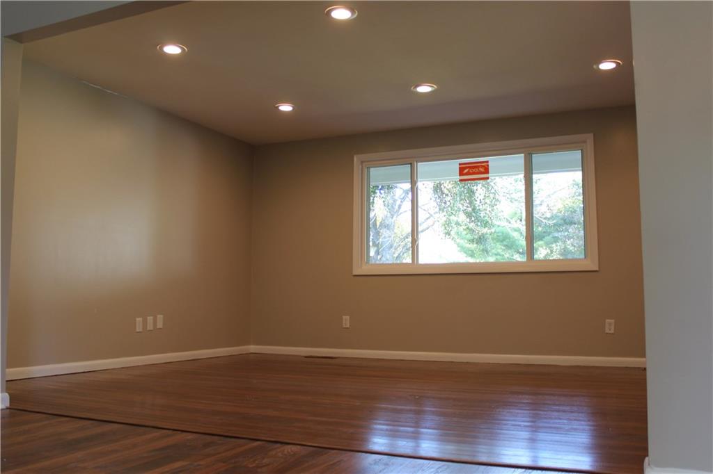 3215 Rutledge Drive Indianapolis, IN 46228 - Photo 5 of 22 Gallery Image 5
