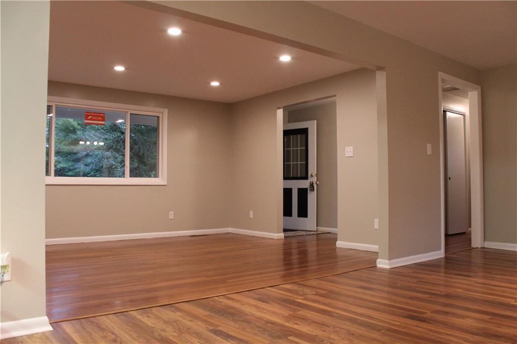 3215 Rutledge Drive Indianapolis, IN 46228 - Photo 6 of 22 Gallery Image 6