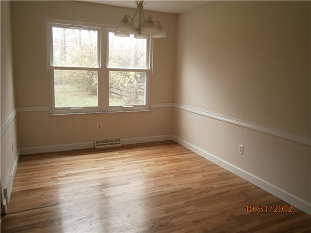 2443 Merbrook Road Columbus, OH 43235 - Photo 5 of 12 Gallery Image 5