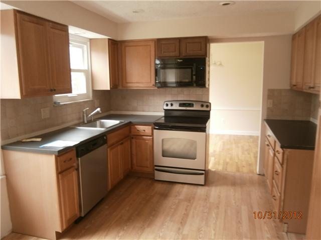 2443 Merbrook Road Columbus, OH 43235 - Photo 6 of 12 Gallery Image 6