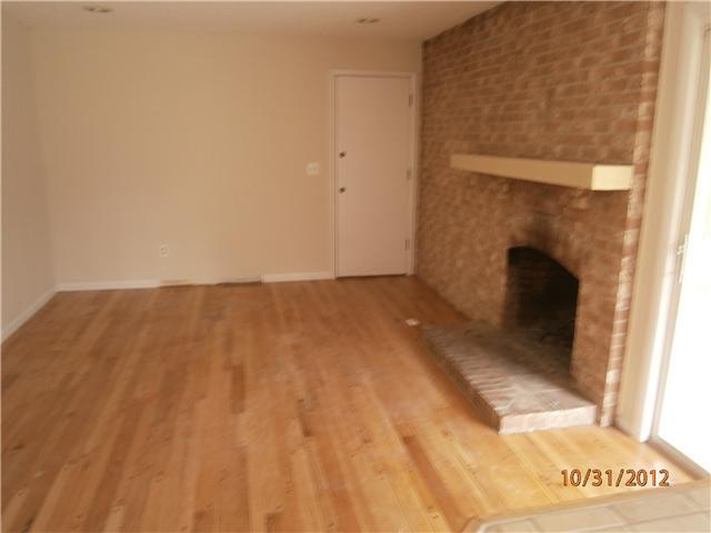 2443 Merbrook Road Columbus, OH 43235 - Photo 7 of 12 Gallery Image 7