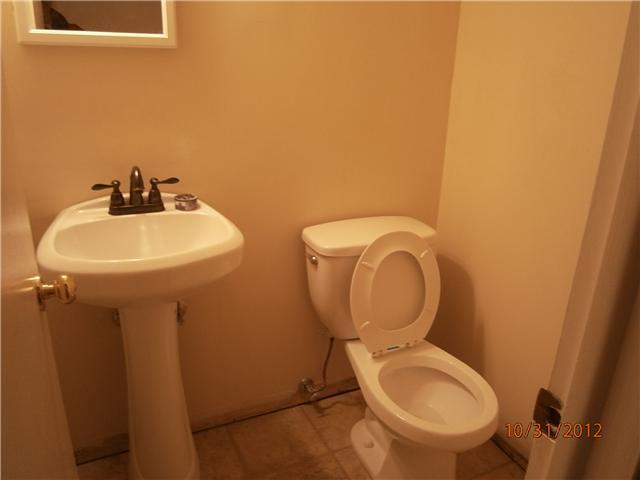 2443 Merbrook Road Columbus, OH 43235 - Photo 8 of 12 Gallery Image 8