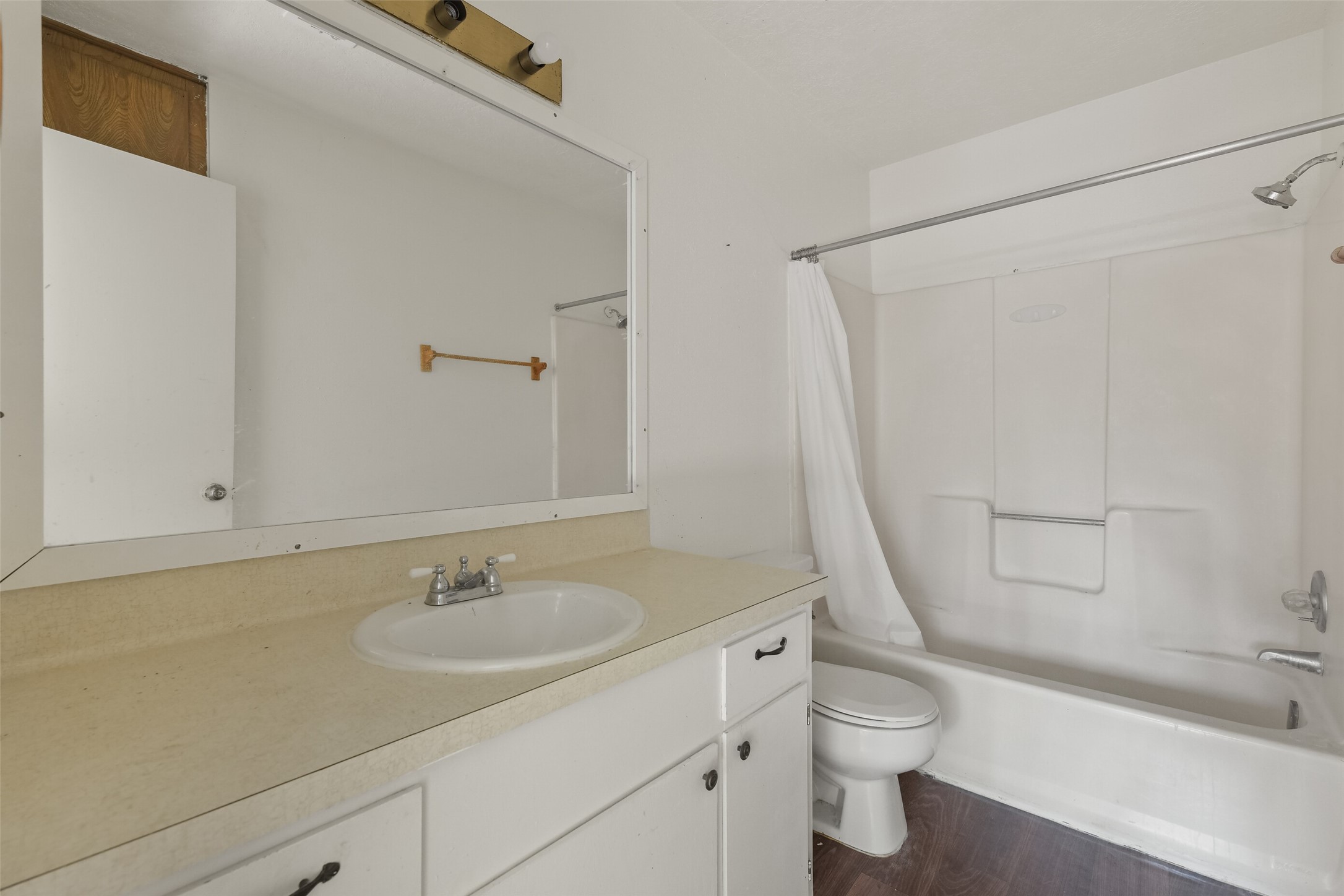 217 Lazy Lane, Unit A Conroe, TX 77301 - Photo 10 of 27