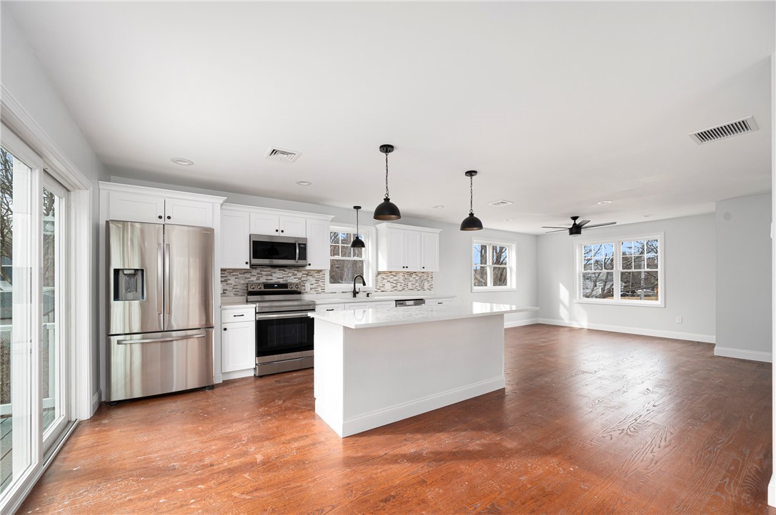 2 Miller Avenue Warwick, RI 02889 - Photo 12 of 24