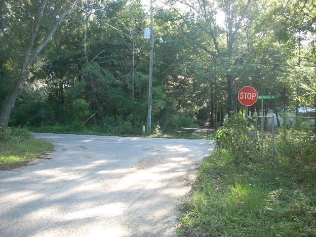 6549 Pearl Riley Street Milton, FL 32583 - Photo 4 of 9 Gallery Image 4