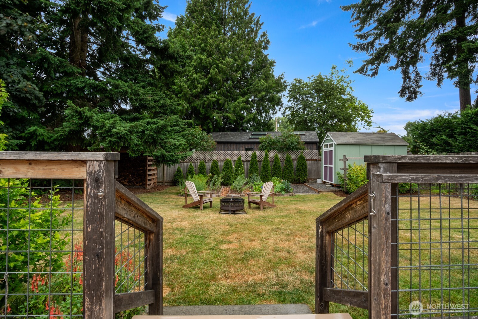 8915 218th Street Southwest Edmonds, WA 98026 - Photo 25 of 39