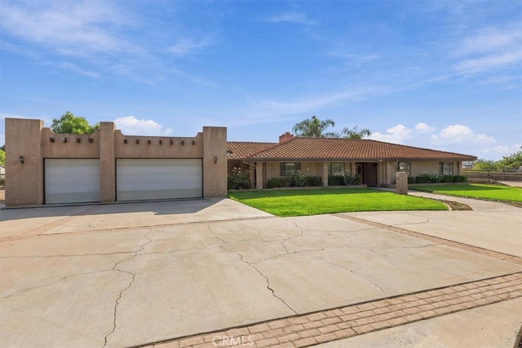 25124 Los Rancherias Road Hemet, CA 92545 - Photo 3 of 61 Gallery Image 3