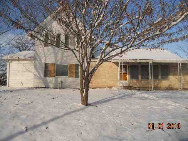 1722 County Road 2453 East Camp Point, IL 62320 - Photo 1 of 7 Gallery Image 1