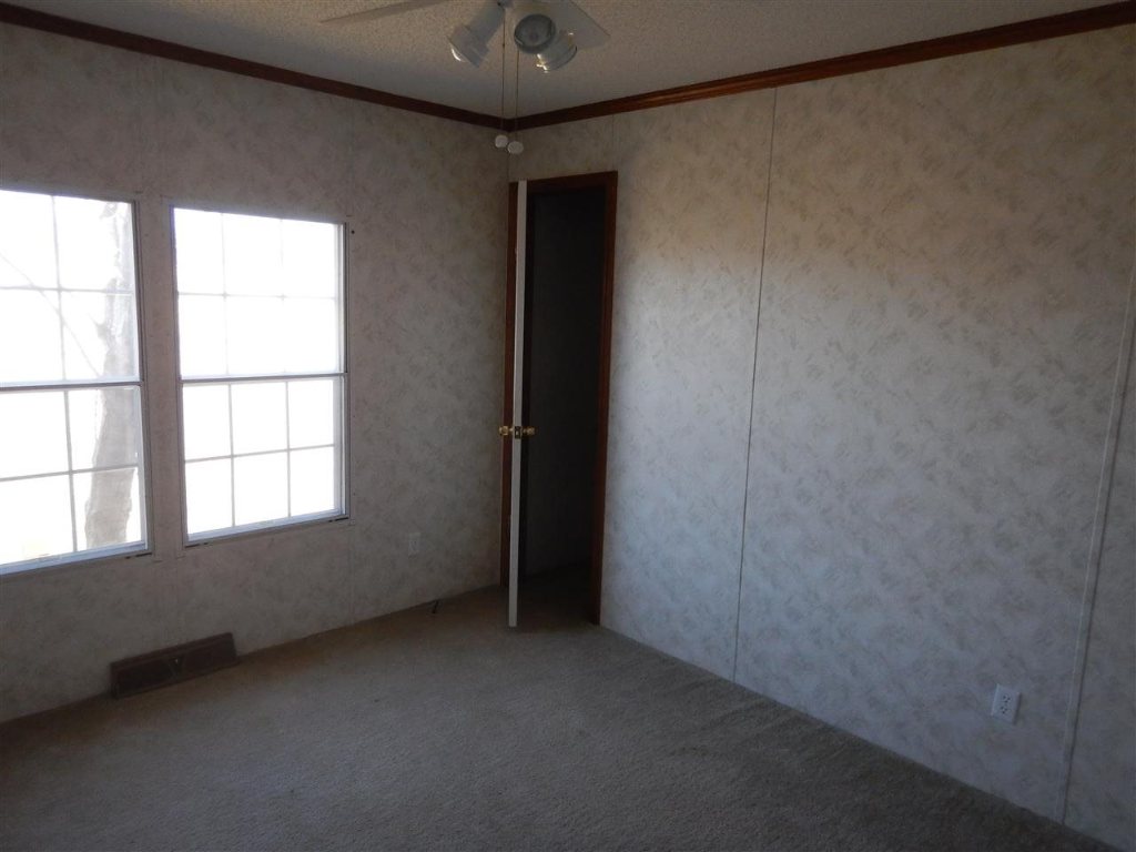 301 Highpoint Road Piedmont, SC 29673 - Photo 10 of 11 Gallery Image 10