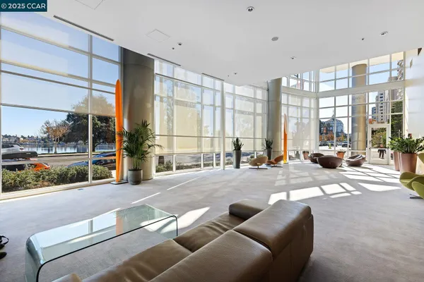 $750,000 | 1 Lakeside Drive, Unit 1404, Oakland, CA 94612