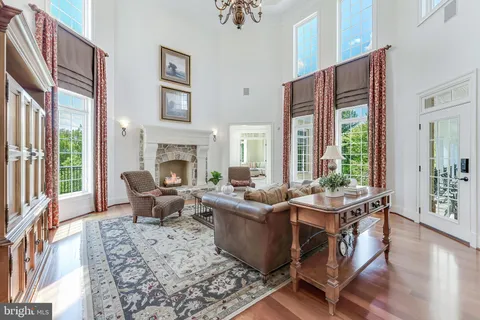 $4,295,000 | 9113 Dara Lane, Great Falls, VA 22066