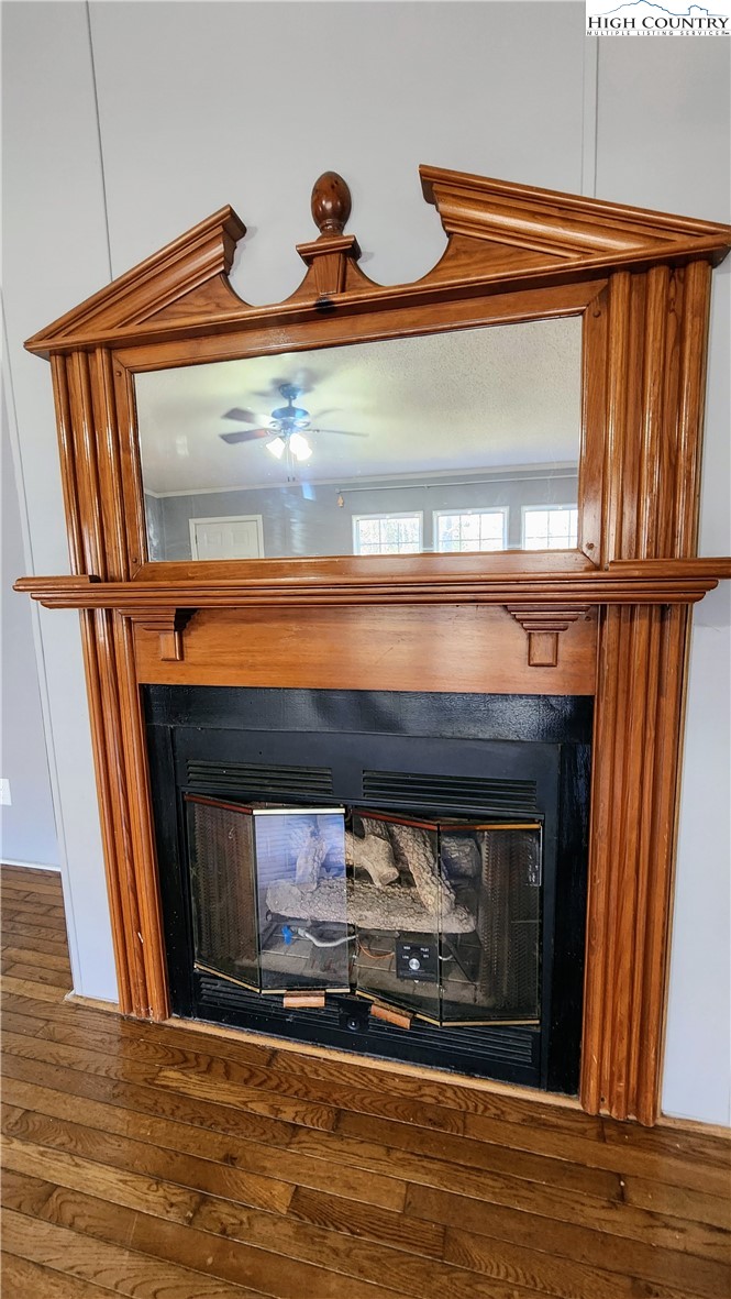 68 Rhoneys View Road Newland, NC 28657 - Photo 16 of 37 a view of fireplace in hallway