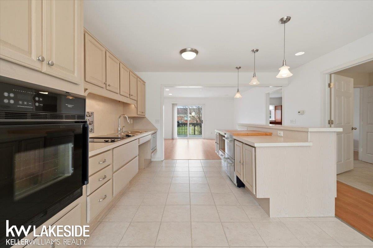 11563 Beaconsfield Road Washington, MI 48094 - Photo 6 of 25 50202507-d3af86f9-0fb5-472d-90cf-e5565ef1be63.JPG