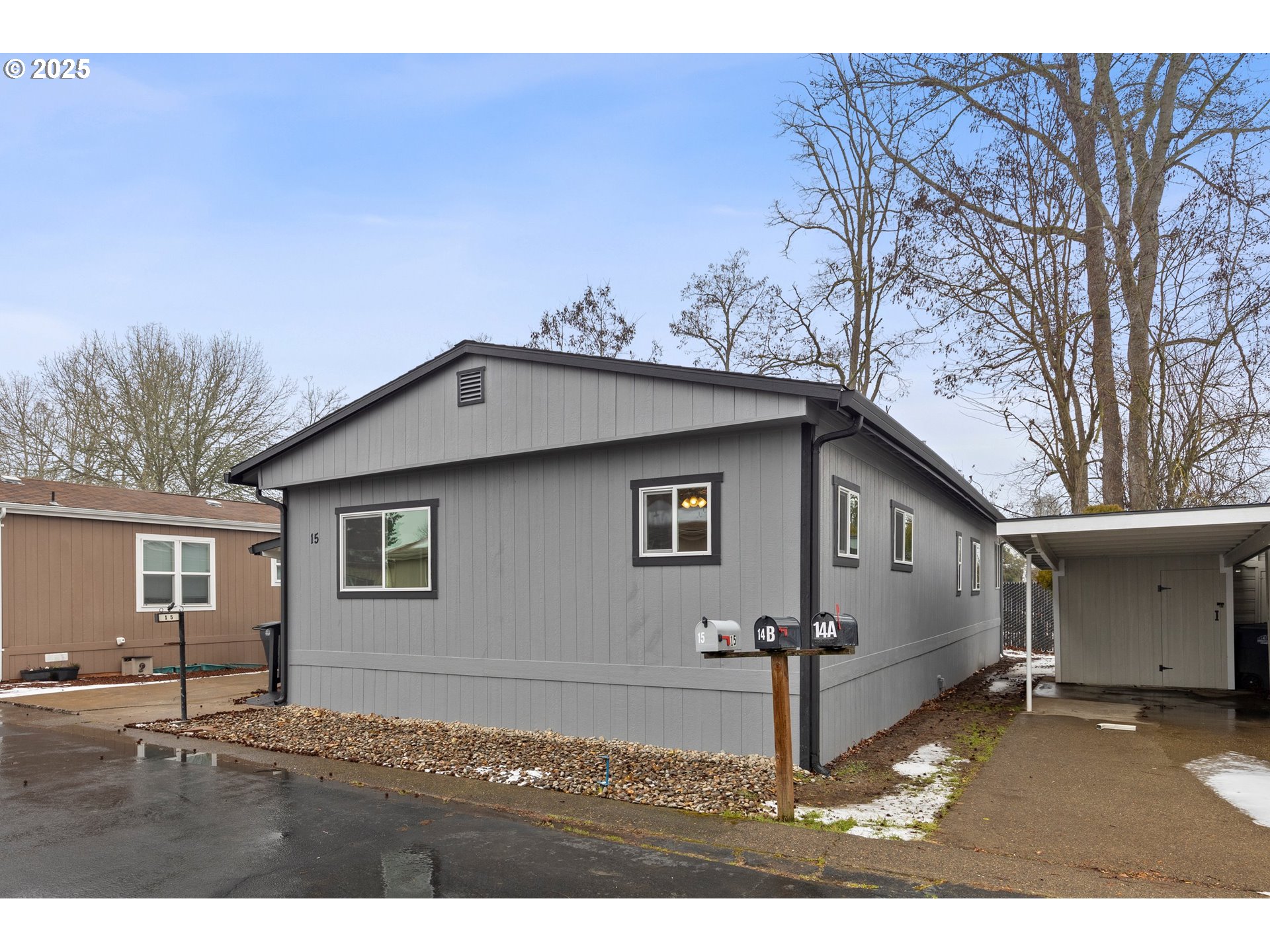 1901 Southeast Minter Bridge Road, Unit 15 Hillsboro, OR 97123 - Photo 2 of 27 Gallery Image 2