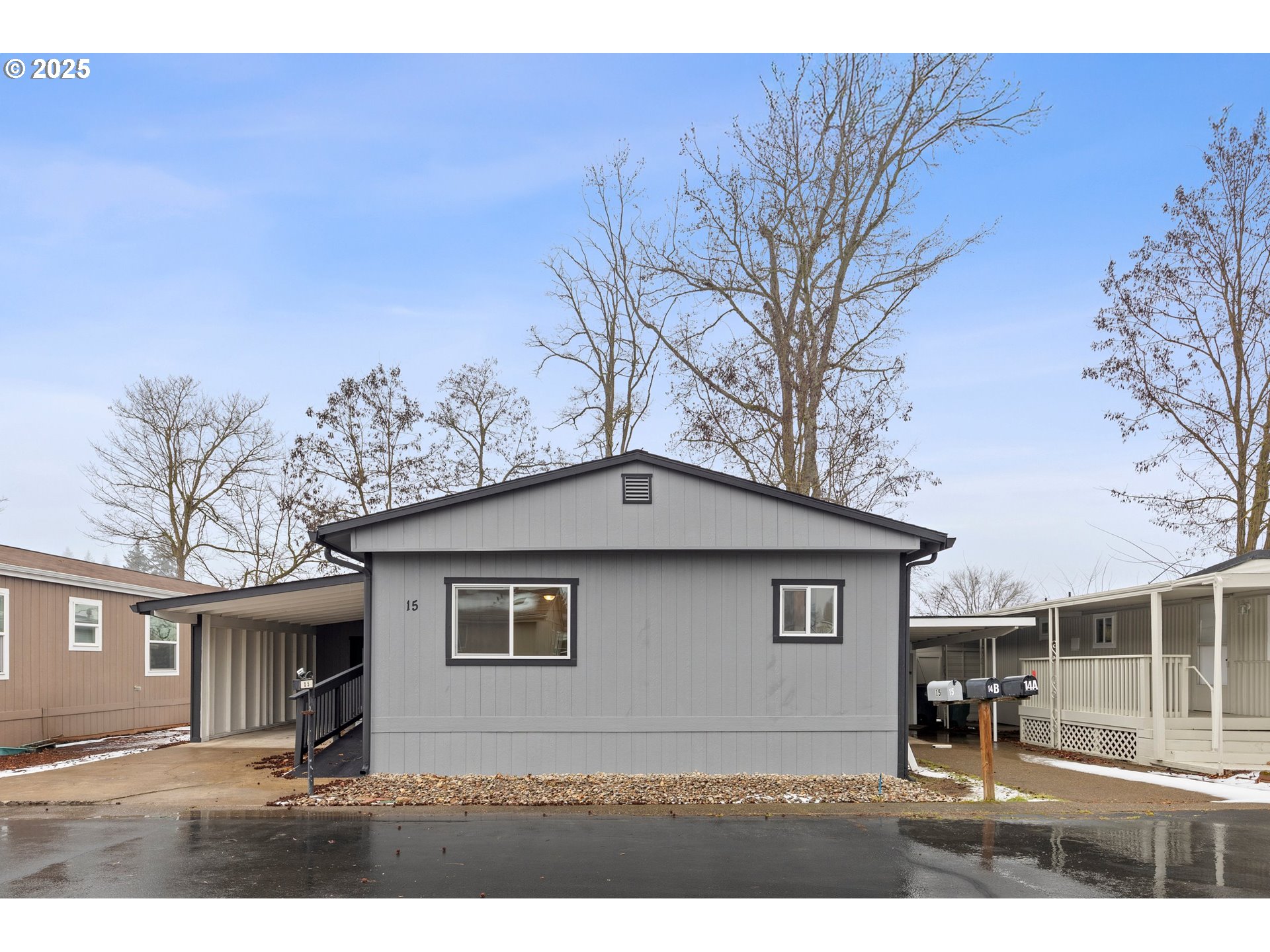 1901 Southeast Minter Bridge Road, Unit 15 Hillsboro, OR 97123 - Photo 3 of 27 Gallery Image 3