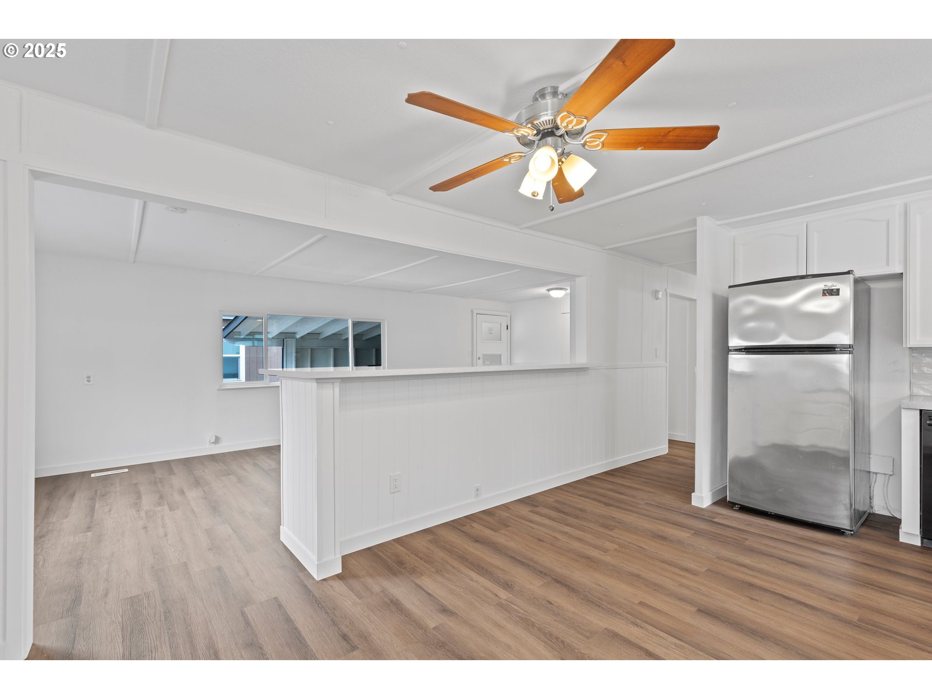 1901 Southeast Minter Bridge Road, Unit 15 Hillsboro, OR 97123 - Photo 10 of 27 Gallery Image 10