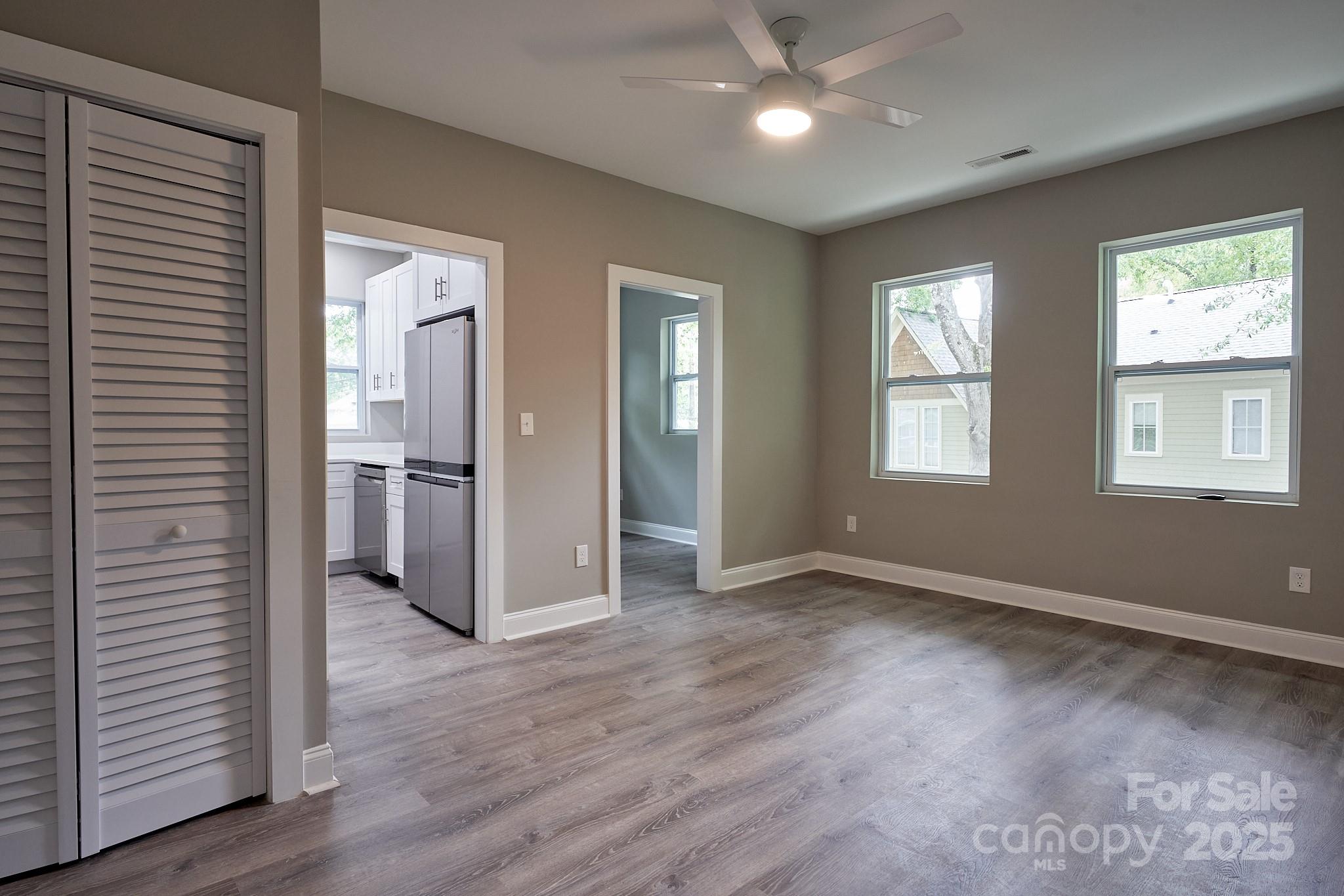 217 Circle Avenue Charlotte, NC 28207 - Photo 15 of 27