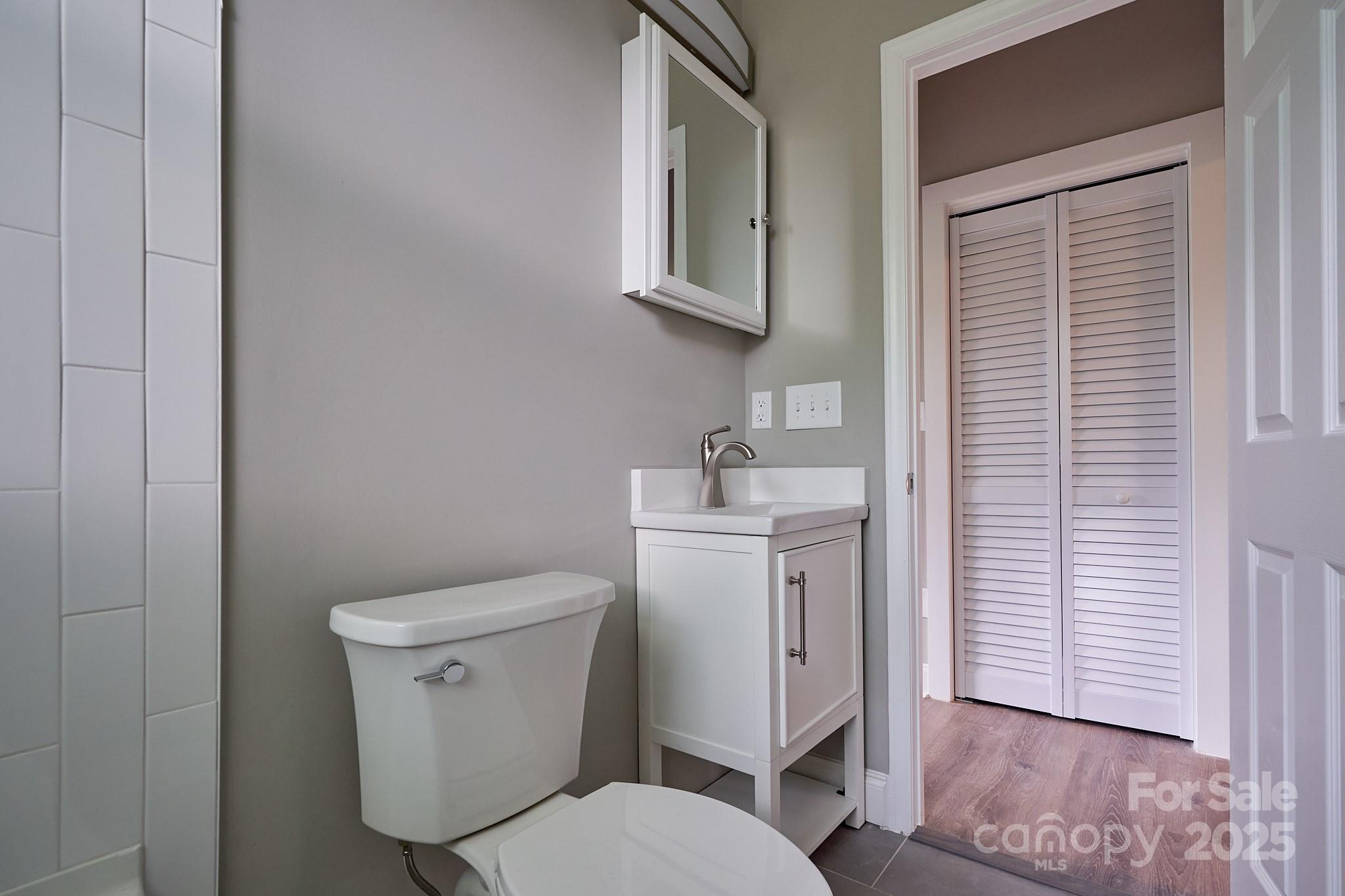 217 Circle Avenue Charlotte, NC 28207 - Photo 24 of 27