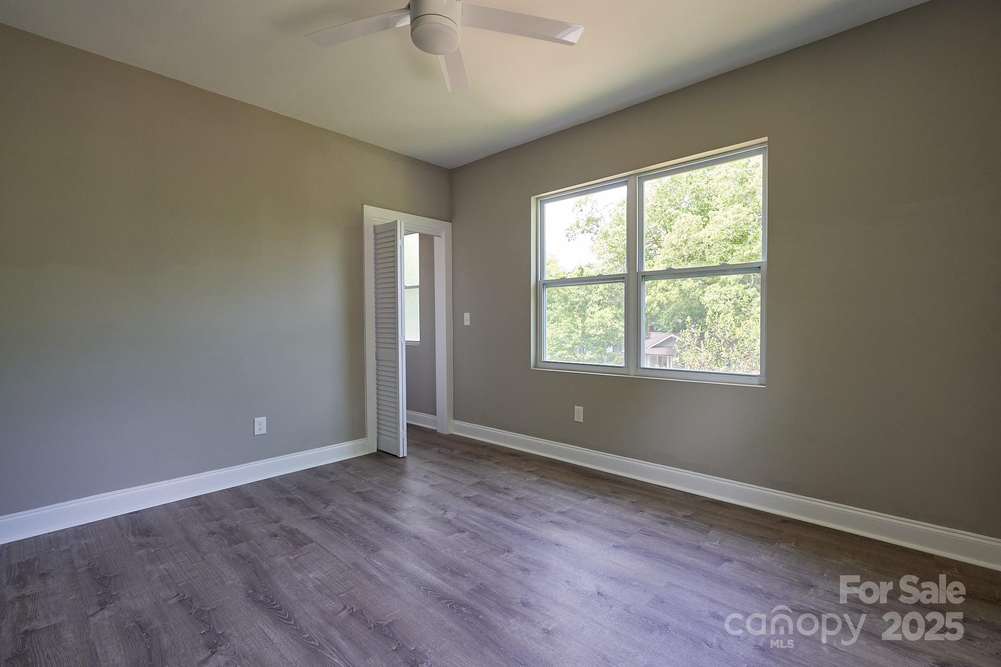 217 Circle Avenue Charlotte, NC 28207 - Photo 10 of 27