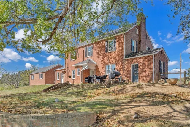 $529,950 | 10544 Lee Highway, Fincastle, VA 24090