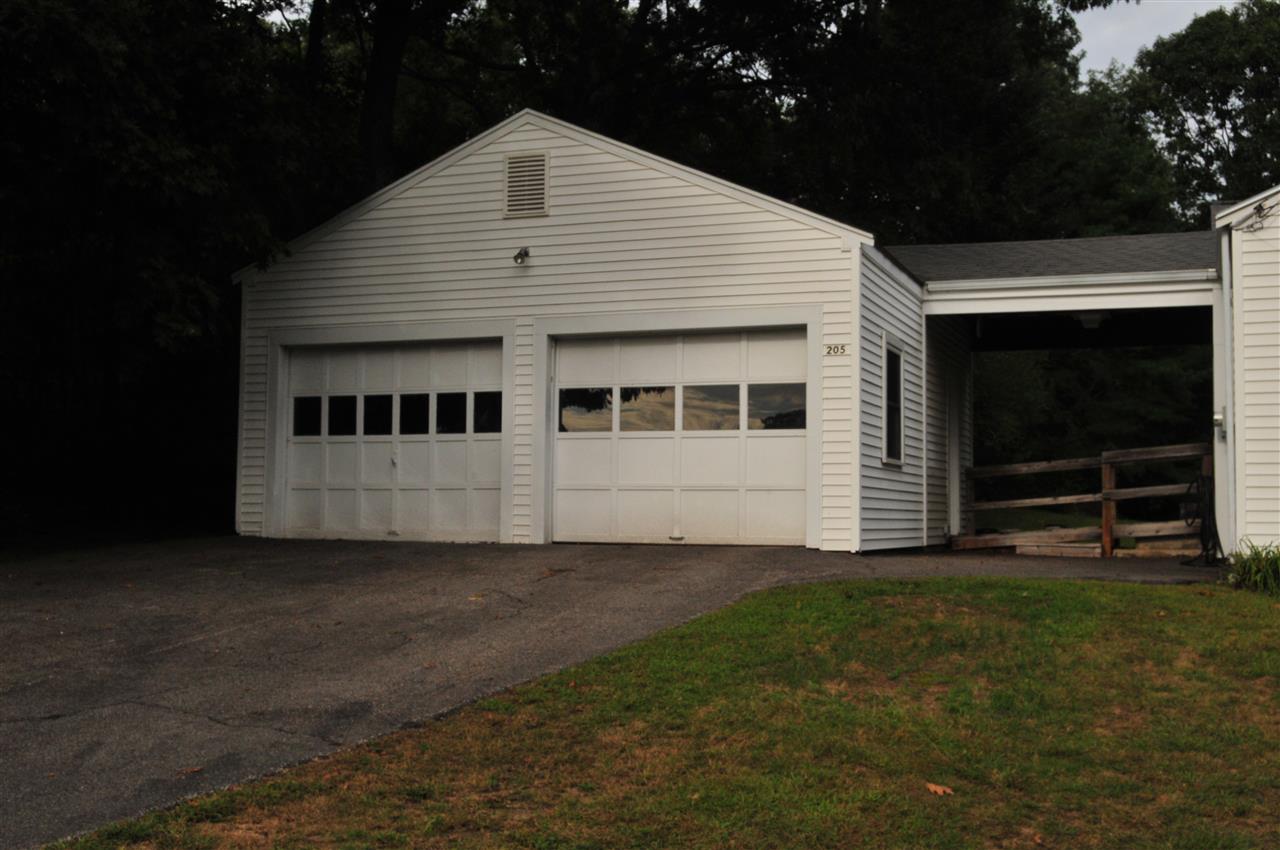 205 Haley Road Kittery, ME 03904 - Photo 3 of 32