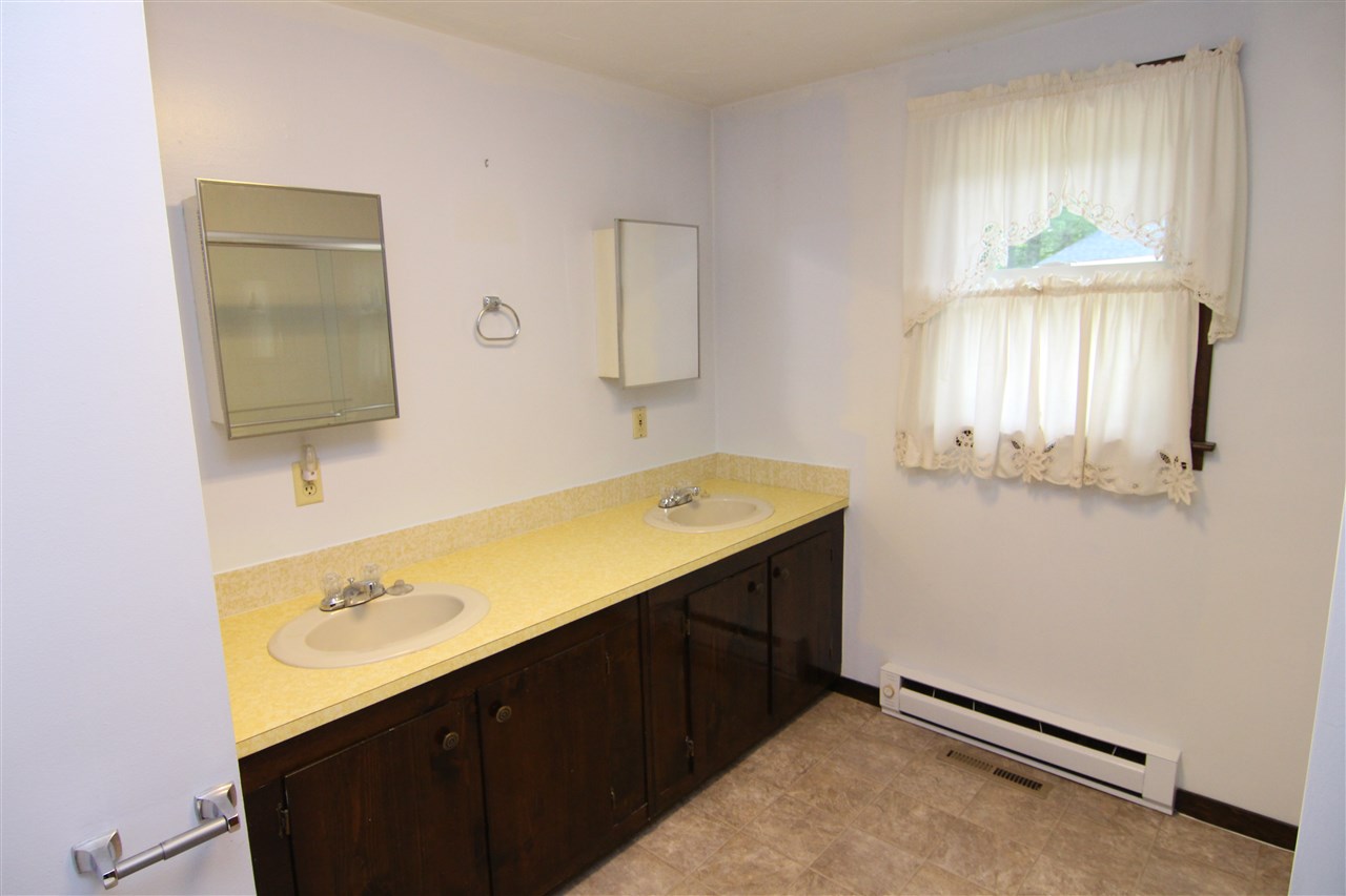 7082 Shaker Road Loudon, NH 03307 - Photo 12 of 35