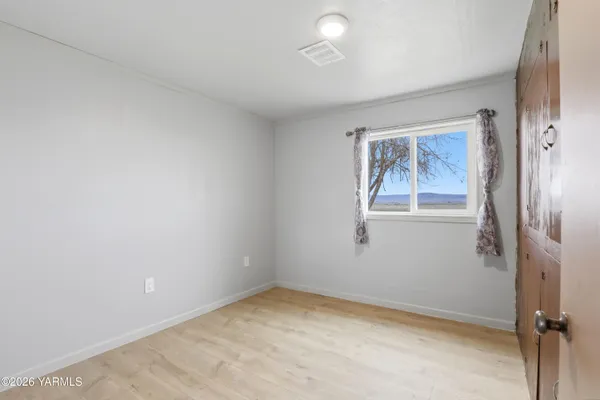 $590,000 | 13951 Fort Road, White Swan, WA 98952