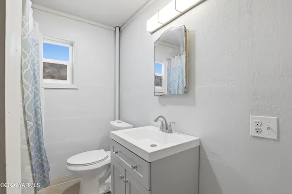 $590,000 | 13951 Fort Road, White Swan, WA 98952