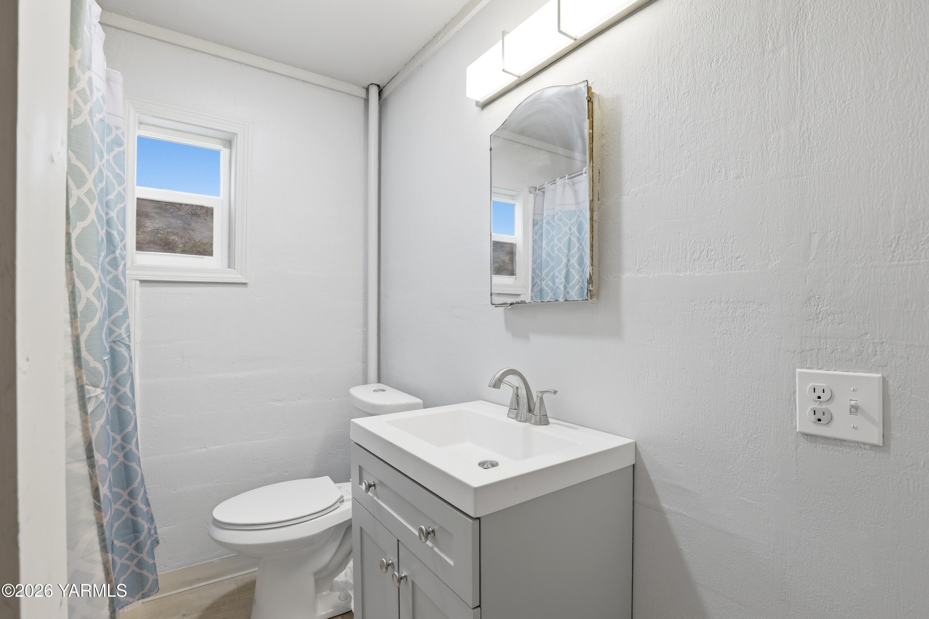 13951 Fort Road White Swan, WA 98952 - Photo 18 of 30 13951 Fort Rd018