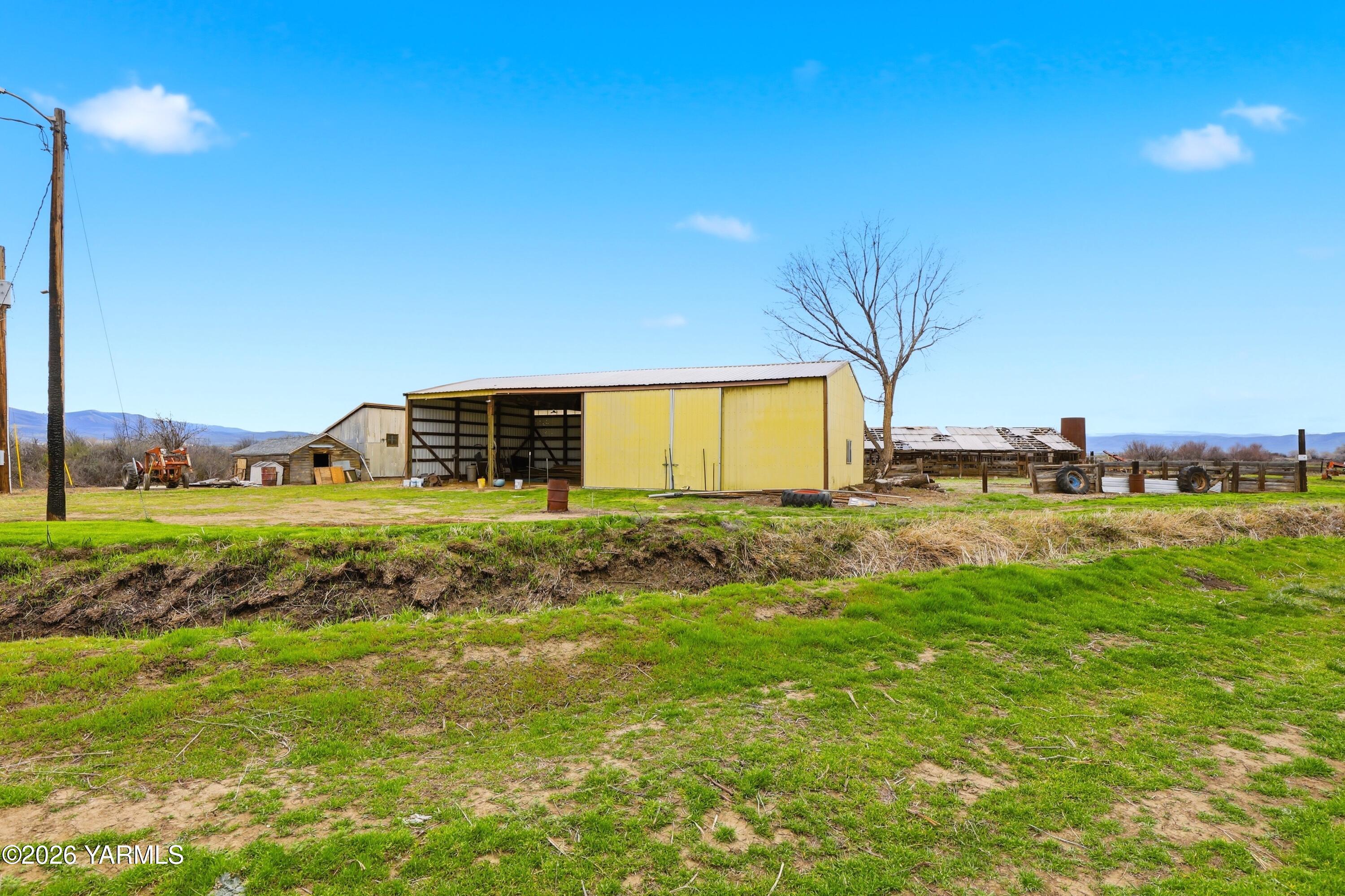 13951 Fort Road White Swan, WA 98952 - Photo 24 of 30 13951 Fort Rd024