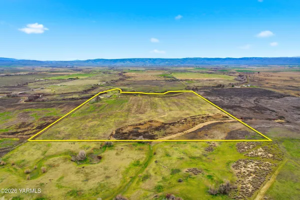 $590,000 | 13951 Fort Road, White Swan, WA 98952