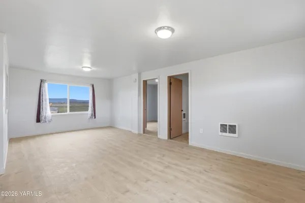 $590,000 | 13951 Fort Road, White Swan, WA 98952