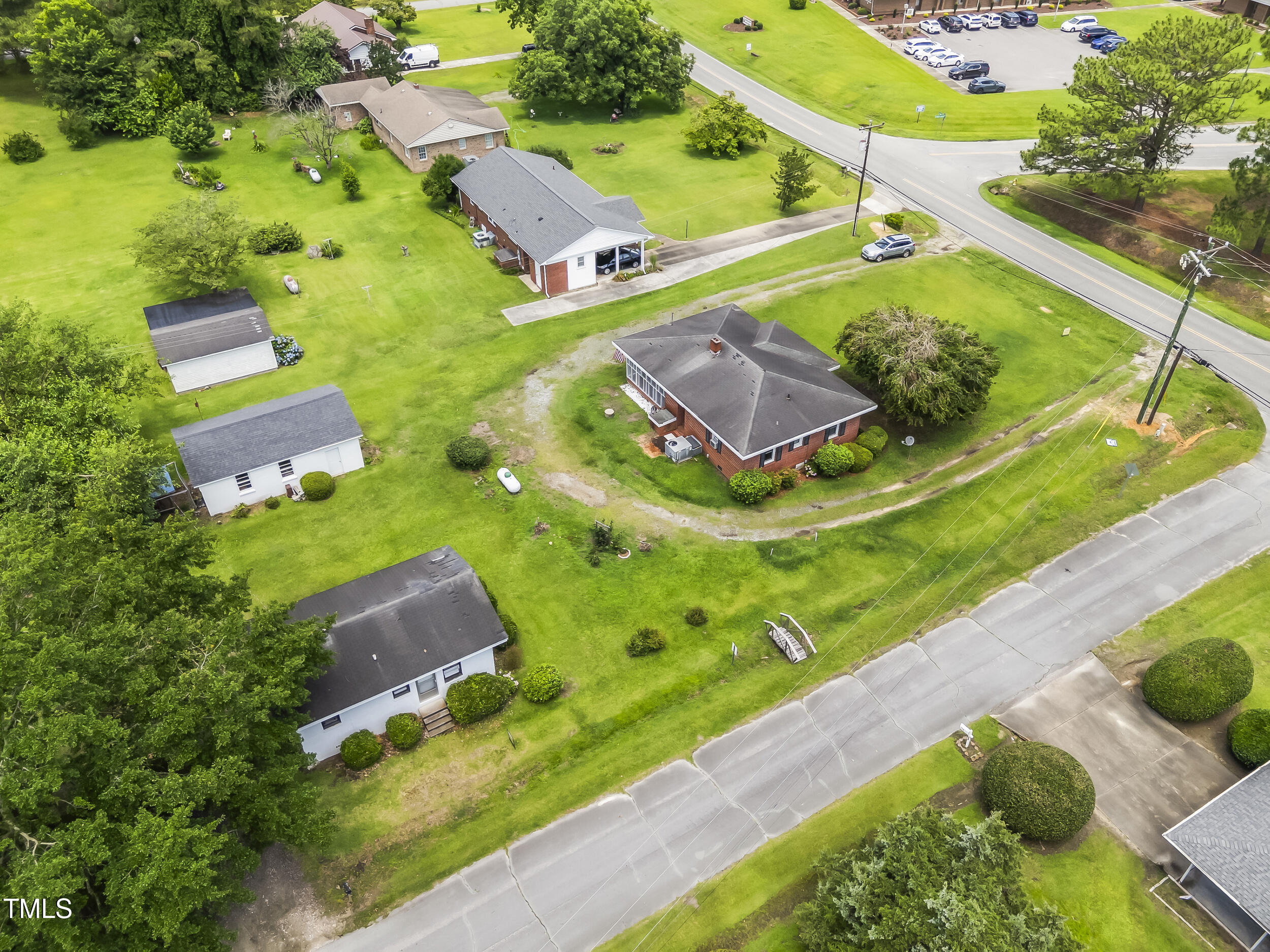 500 Rowan Road Clinton, NC 28328 - Photo 42 of 42 dji_fly_20250611_122542_0681_17496591842