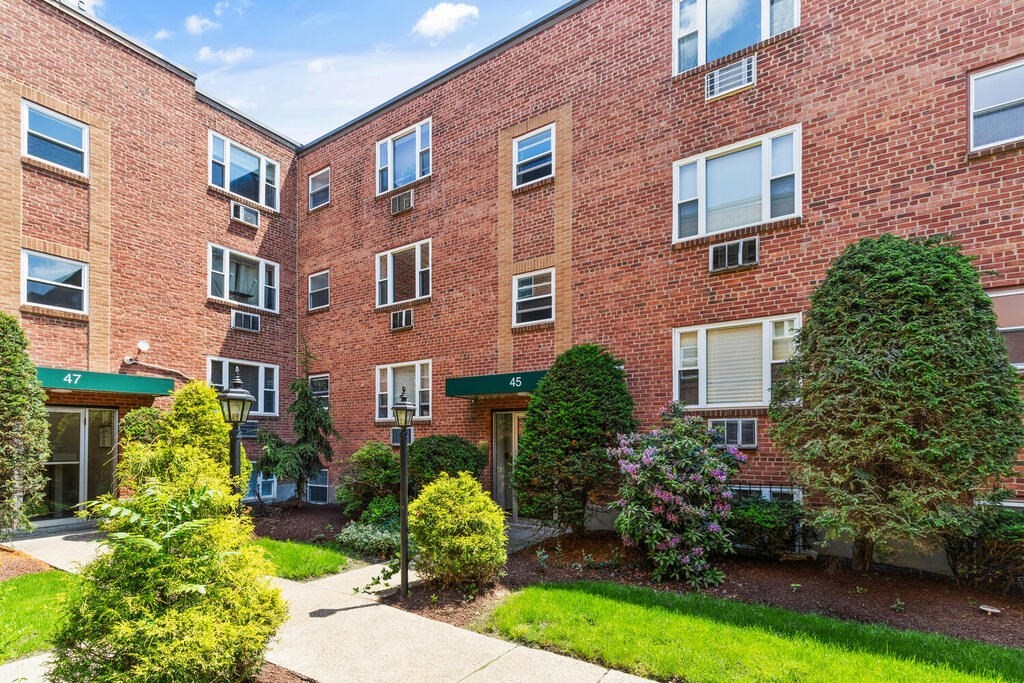 45 Colborne Road, Unit 6 Boston, MA 02135 - Photo 2 of 21 Gallery Image 2