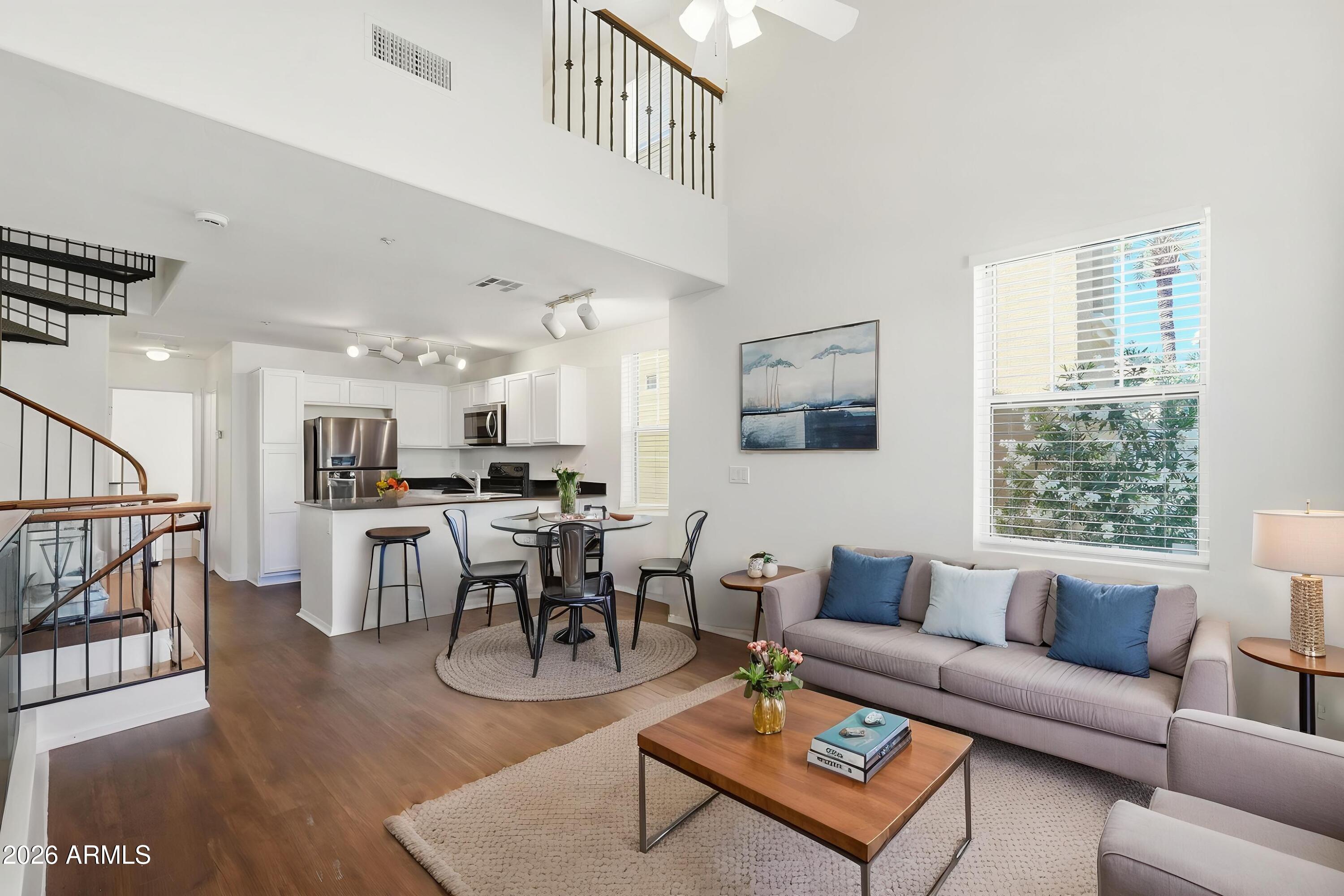 960 West Aspen Way Gilbert, AZ 85233 - Photo 4 of 34 Virtually Staged