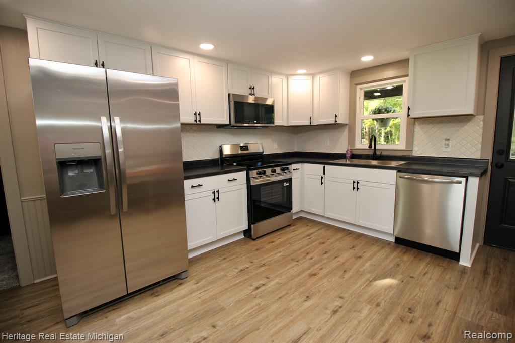 7856 Newberry Road Durand, MI 48429 - Photo 5 of 38 Gallery Image 5