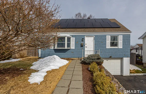 $780,000 | 206 Sterling Street, Fairfield, CT 06825