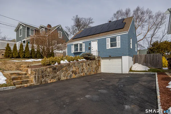 $780,000 | 206 Sterling Street, Fairfield, CT 06825