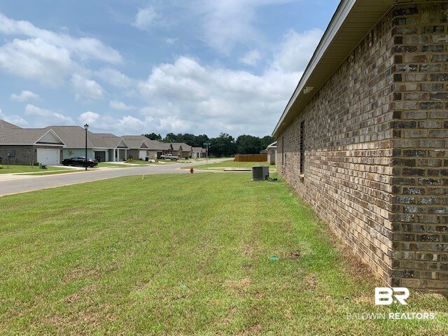 9304 Sitka Drive, Unit 90 Foley, AL 36535 - Photo 19 of 21 Other side of home