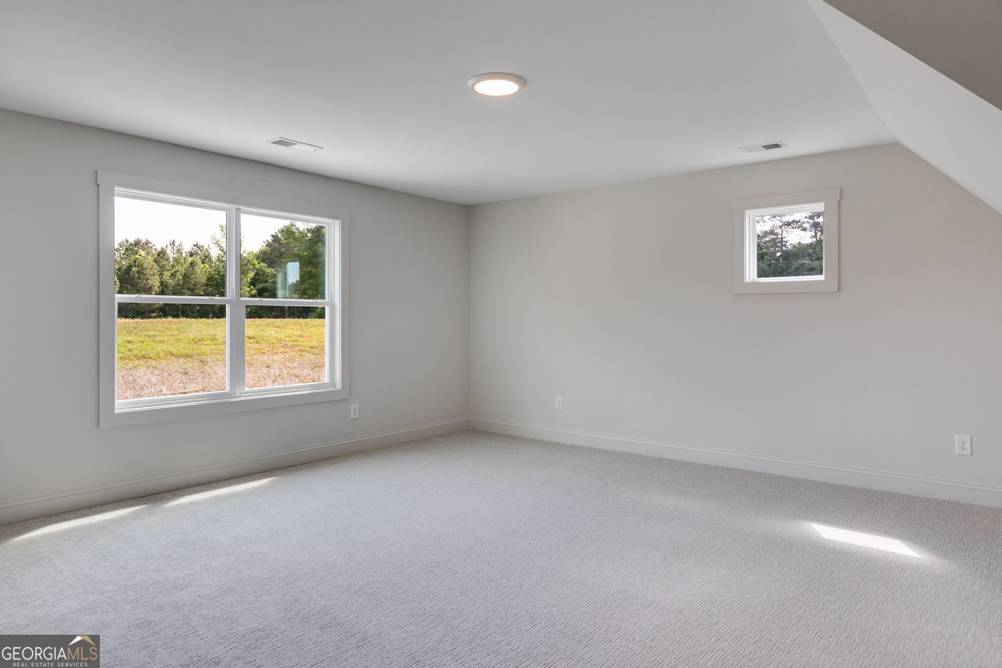 1593 Bethesda Church Road Carrollton, GA 30117 - Photo 41 of 50 an empty room with a window