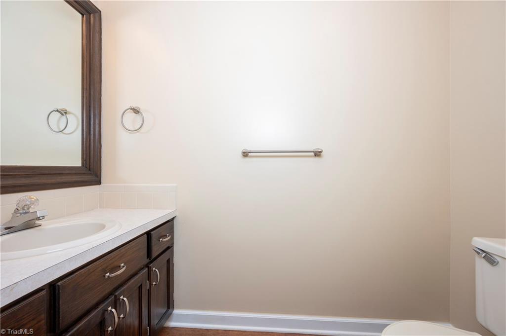 593 Barkworth Road Clemmons, NC 27012 - Photo 22 of 48 1st Floor Half Bathroom