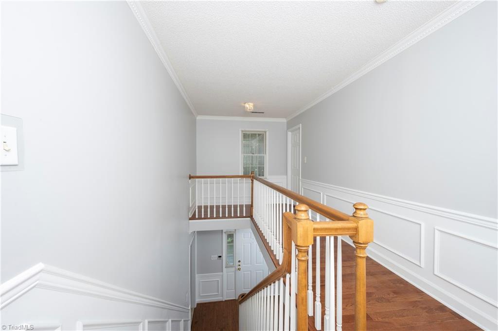 593 Barkworth Road Clemmons, NC 27012 - Photo 23 of 48 2nd Floor Hallway
