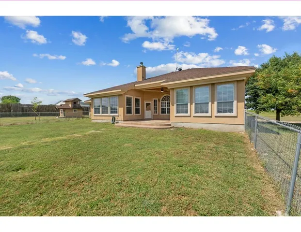 $2,700 | 12015 Arnhamn Lane, Manor, TX 78653