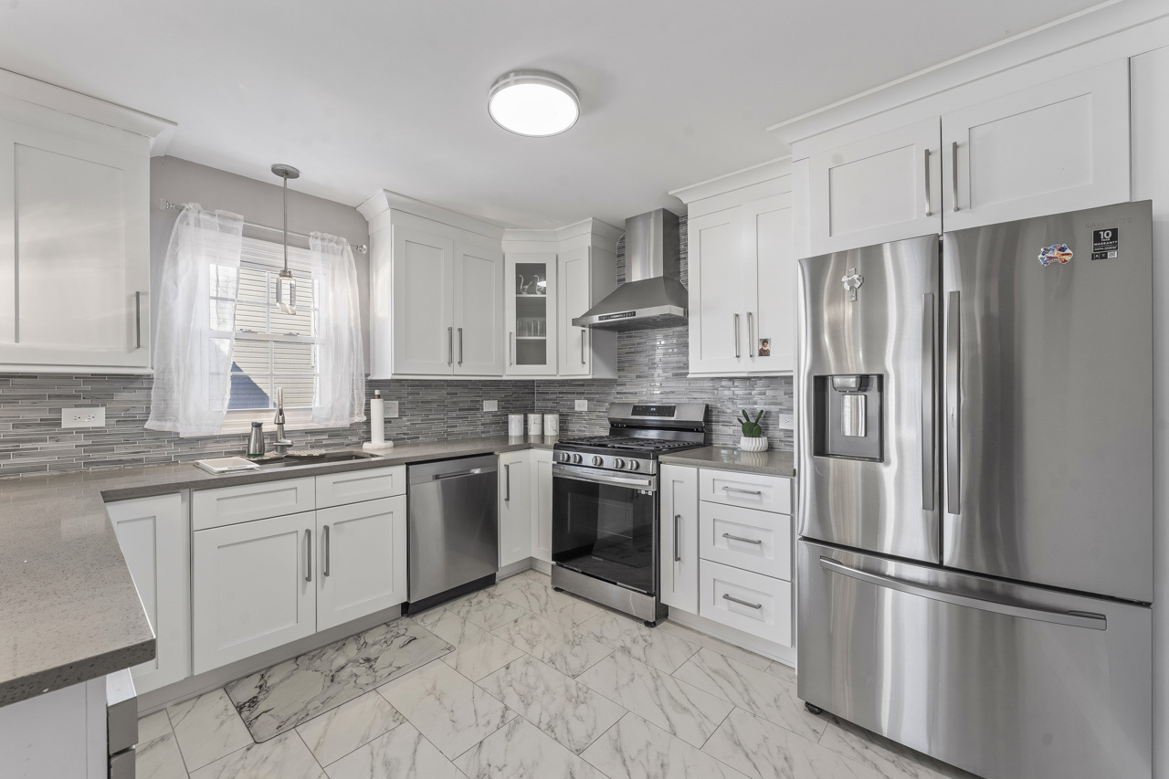 40 Jackson Lane Streamwood, IL 60107 - Photo 17 of 52