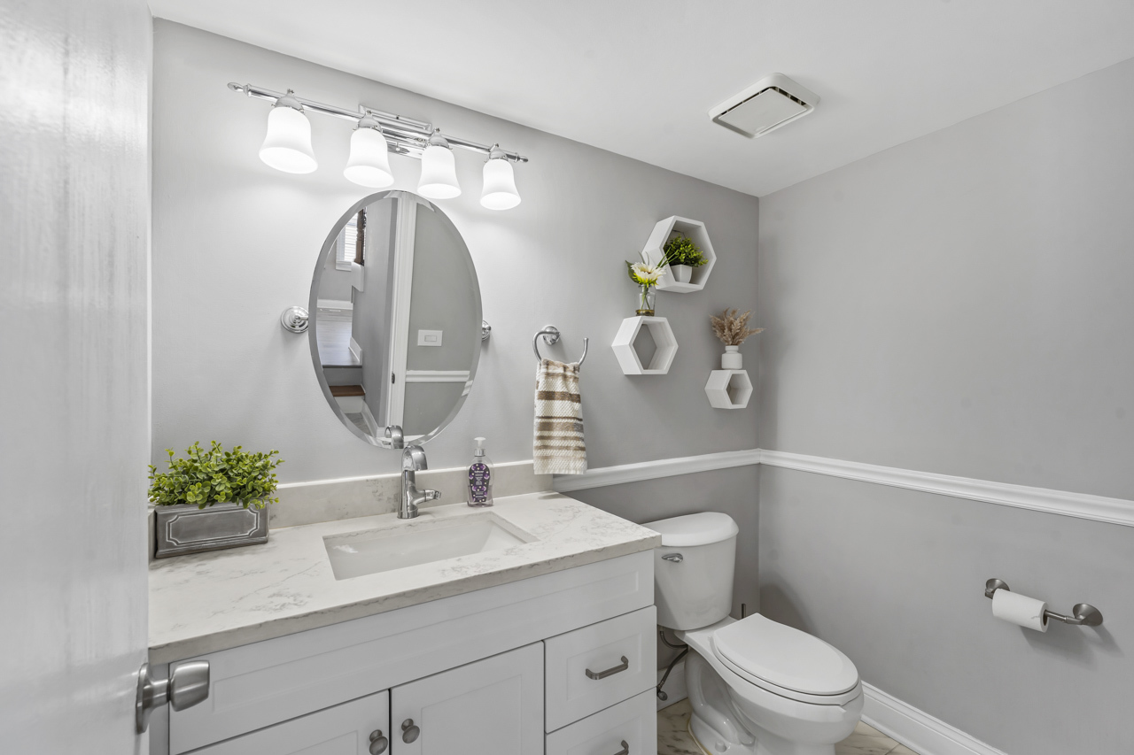 40 Jackson Lane Streamwood, IL 60107 - Photo 22 of 52