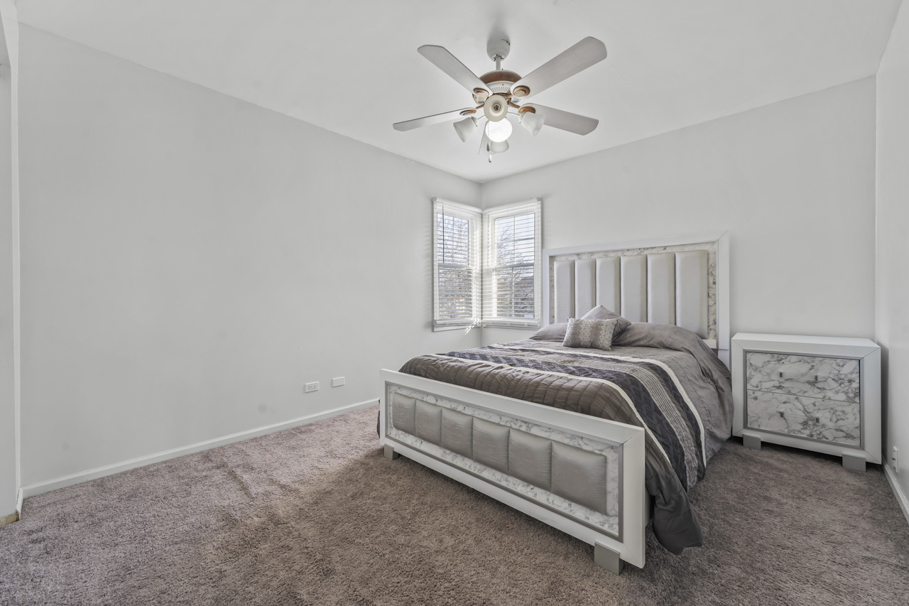 40 Jackson Lane Streamwood, IL 60107 - Photo 33 of 52