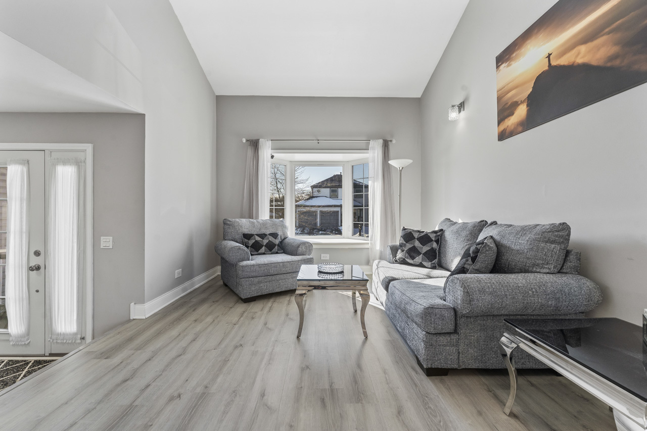 40 Jackson Lane Streamwood, IL 60107 - Photo 10 of 52