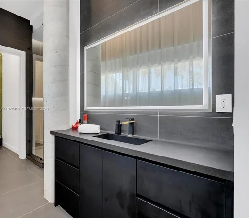 $35,000 | 11 Century Lane, Miami Beach, FL 33139