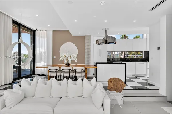 $35,000 | 11 Century Lane, Miami Beach, FL 33139