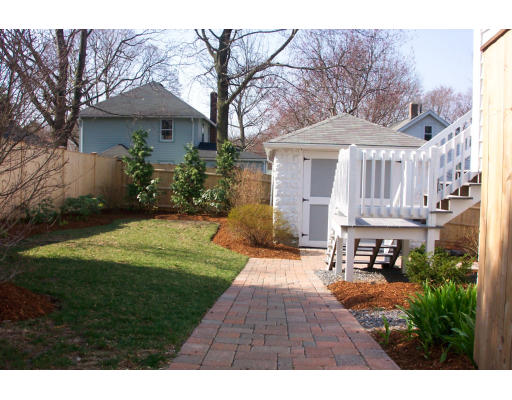 77 Oak Street Lexington, MA 02421 - Photo 5 of 9 Gallery Image 5